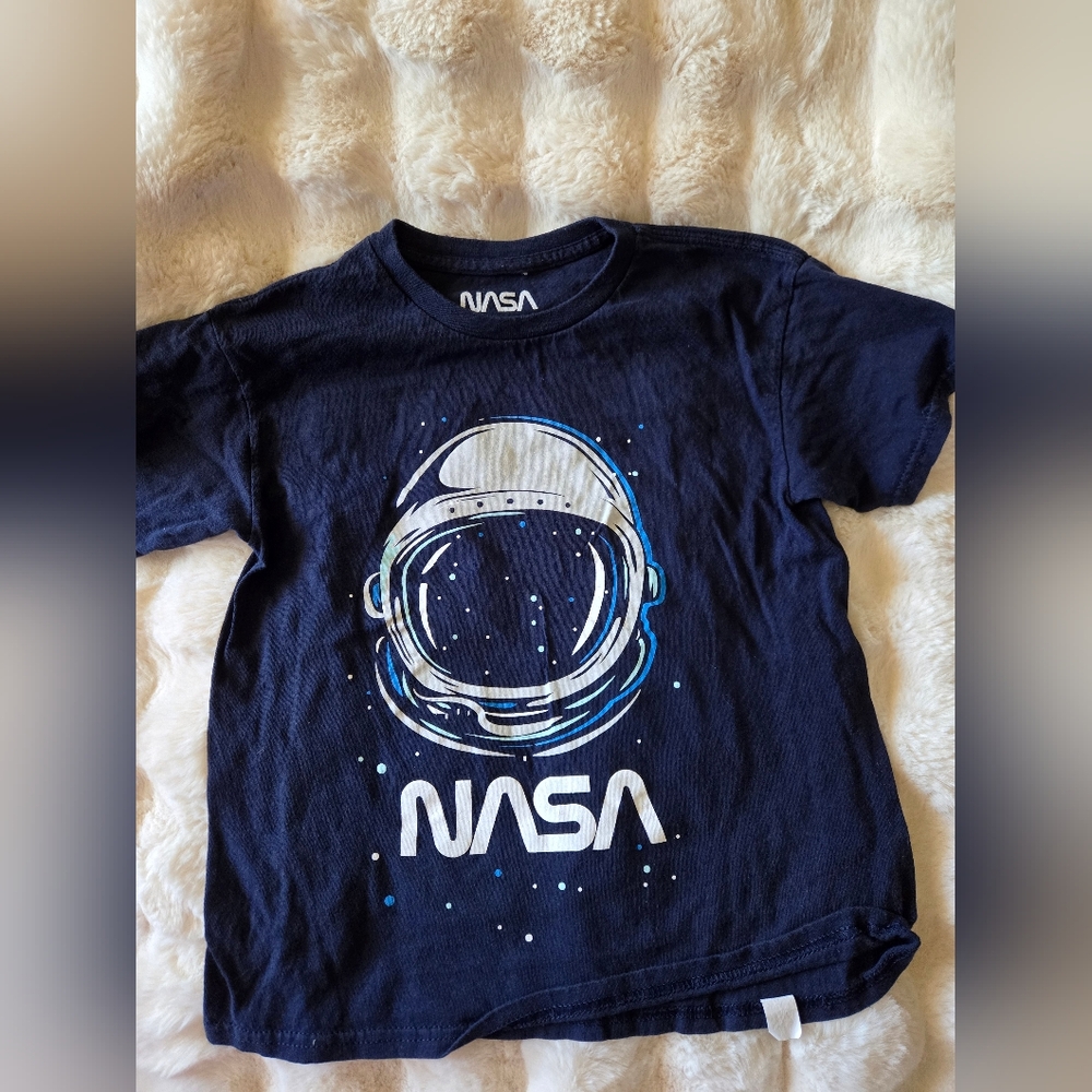 ⏰️ Nasa tshirt